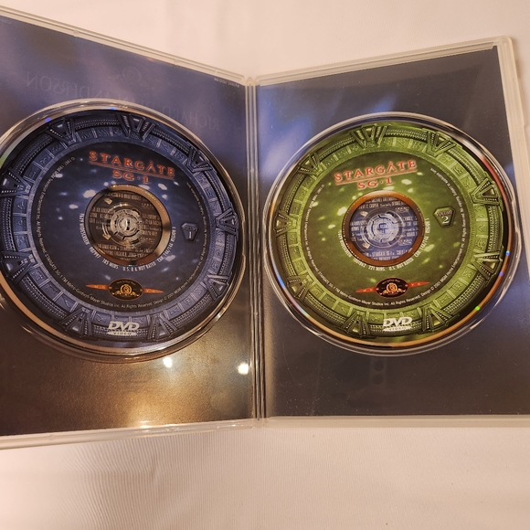 STARGATE SG-1: The Complete First 1 Season - DVD Set TV Series - Picture 8 of 10
